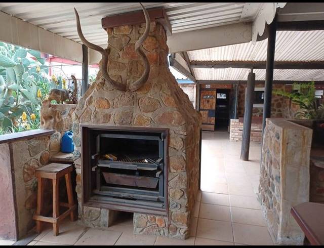 8 BEDROOM HOUSE FOR SALE IN MACHADODORP